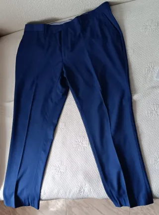 Traje azul Charles Dastier