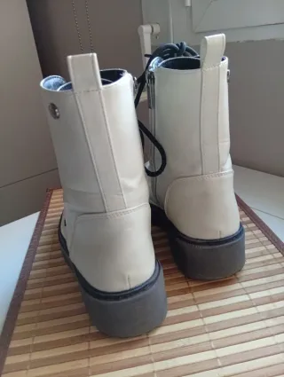 Botas estilo militar XTI beige talla 36