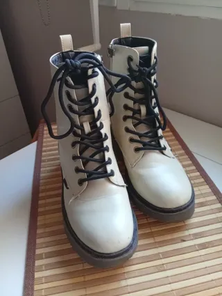 Botas estilo militar XTI beige talla 36