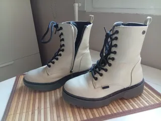 Botas estilo militar XTI beige talla 36