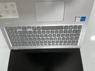 Portátil Asus F515EA-BR785T i5 8GB RAM 512GB SSD