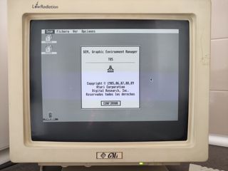 Atari 1040STe + Monitor Genérico B/N