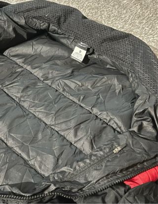 Casaco Nike Puffee Preto/Vermelho Tamanho XL