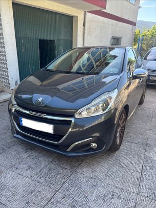 Peugeot 208 2016