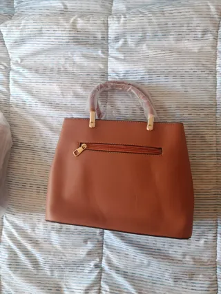 Bolso marrón anaranjado. Nuevo sin estrenar