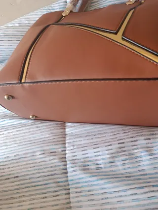 Bolso marrón anaranjado. Nuevo sin estrenar