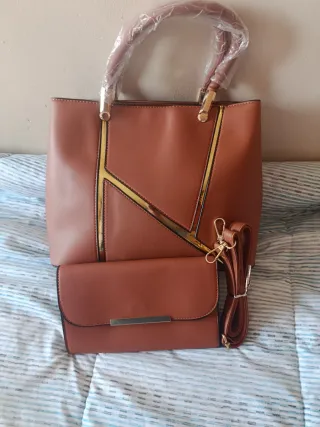 Bolso marrón anaranjado. Nuevo sin estrenar