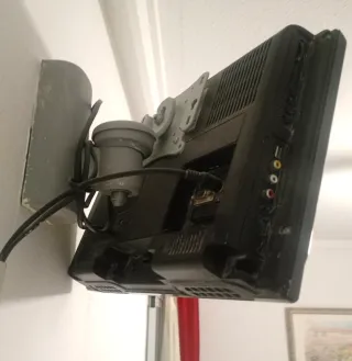 TV OKI 18 con DVD, USB y HDMI.  18 Pulgadas, 45 cm