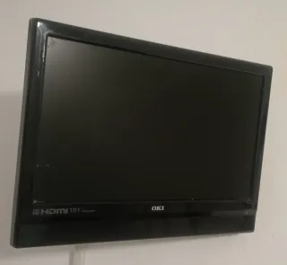 TV OKI 18 con DVD, USB y HDMI.  18 Pulgadas, 45 cm