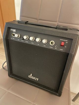 Guitarra Eléctrica + Amplificador