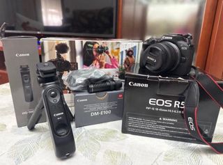 Canon EOS R50 Kit con accesorios