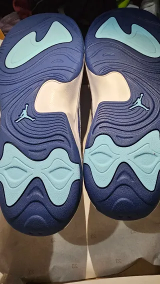 Zapatillas Jordan T44 Hombre