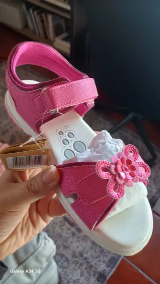 Sandália menina Chicco n. 32