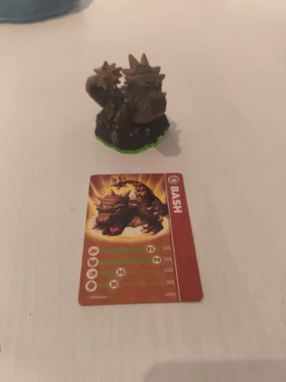 Skylanders: Ignitor, Spyro, Bash y portal