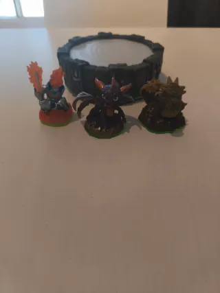 Skylanders: Ignitor, Spyro, Bash y portal