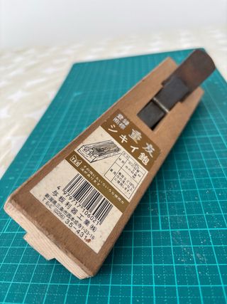Cepillo de carpintero japonés 重友