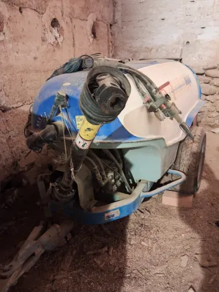Máquina sulfatar matriculada con papeles