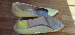 Zapatos de tacón Bershka amarillos