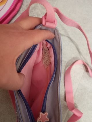 Lote 2 bolsos infantiles Disney y Hello Kitty