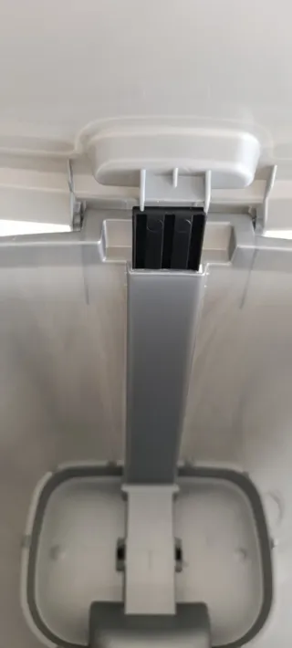 Cubo basura 8L gris pequeño a estrenar