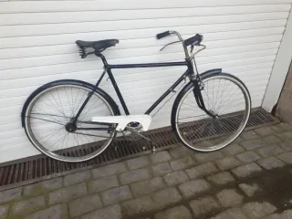 Bicicleta Clásica Negra. Marca ORBEA