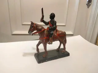 Soldado de plomo a caballo con escopeta