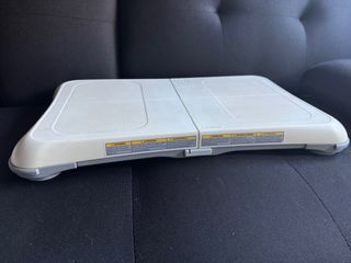 Nintendo Wii Balance Board + Wii Fit + Wii Fit Plu