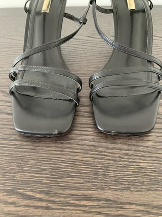 Sandalias Buonarotti Tiras Negras