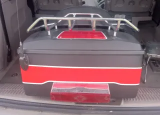 Harley Davidson classic Negra y Roja
