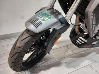 UM XTREET RS125