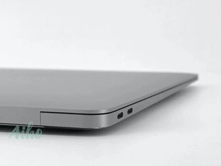 MacBook Air 13" Retina (2020) - Intel Core i5 1.1GHz 4 núcleos - SSD 256GB - RAM 16GB - Gris Espacial