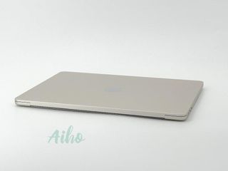 MacBook Air 13" M2 (2022) 8 CPU/10 GPU núcleos - SSD 512Gb - RAM 8Gb - Dorado