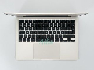 MacBook Air 13" M2 (2022) 8 CPU/10 GPU núcleos - SSD 512Gb - RAM 8Gb - Dorado