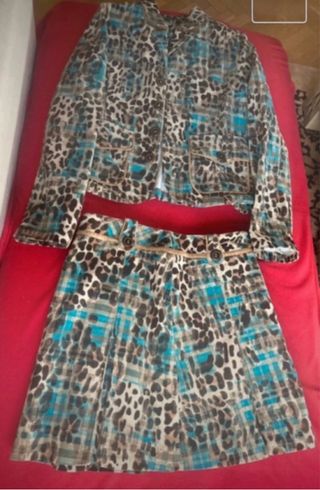 Traje Chaqueta y Falda Pampolina