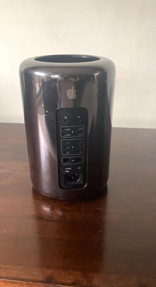 Apple Mac Pro 6.1 Quad Core 16GB