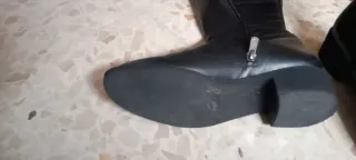 Botas altas de cuero negras