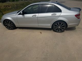 Mercedes-Benz Clase C 2007