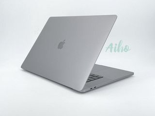 MacBook Pro 16" (2019) Intel Core i7 2.6GHz 6 núcleos - SSD 512GB - RAM 16GB - Gris Espacial