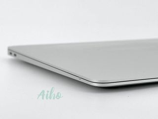 MacBook Air 13" (2018) Intel Core i5 1.6GHz 2 núcleos - SSD 128GB - RAM 8GB - Plata