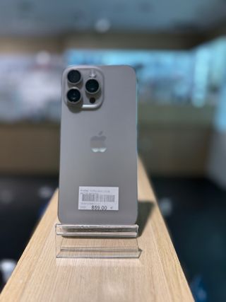 iPhone 15 Pro Max Gris/Plata