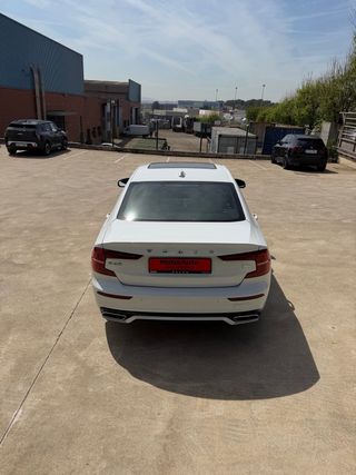 Volvo S60 2022