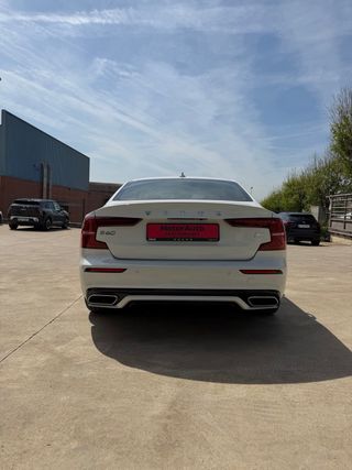 Volvo S60 2022