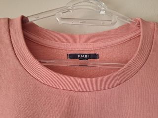 Sudadera rosa con bordado