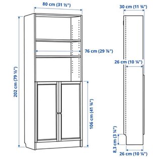 Librería de madera con puertas
