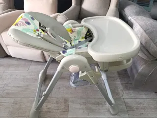Trona bebé casi nueva