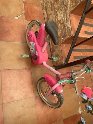 Bicicleta infantil rosa con unicornio