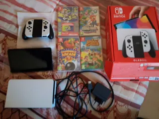 Nintendo Switch OLED + 4 Juegos