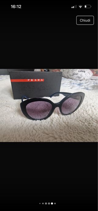 Occhiali da sole Prada neri e viola