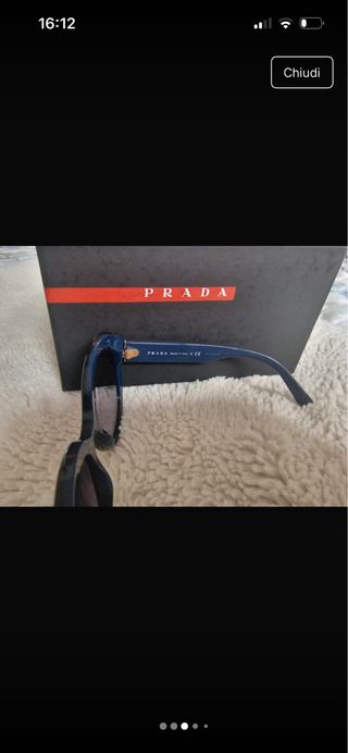 Occhiali da sole Prada neri e viola