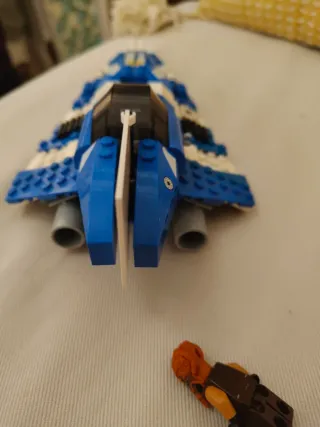Lego Star Wars 8093: Caza Jedi de Plo Koon
